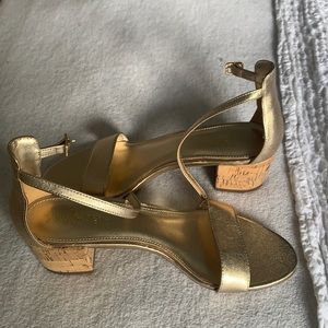Lily Pulitzer Gold heels